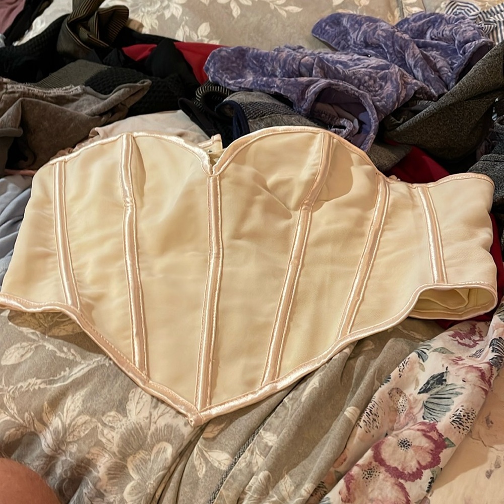 Lace up waist cinching corset